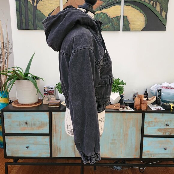 BDG - Urban Outfitters Black Cropped Jean Jacket with Sherpa Lining - Picture 4 of 9